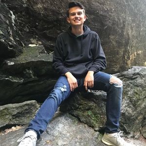 Meet your Posher, Tyler